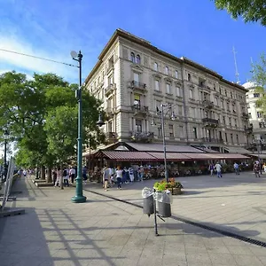 Vigado Square Panorama Apartment